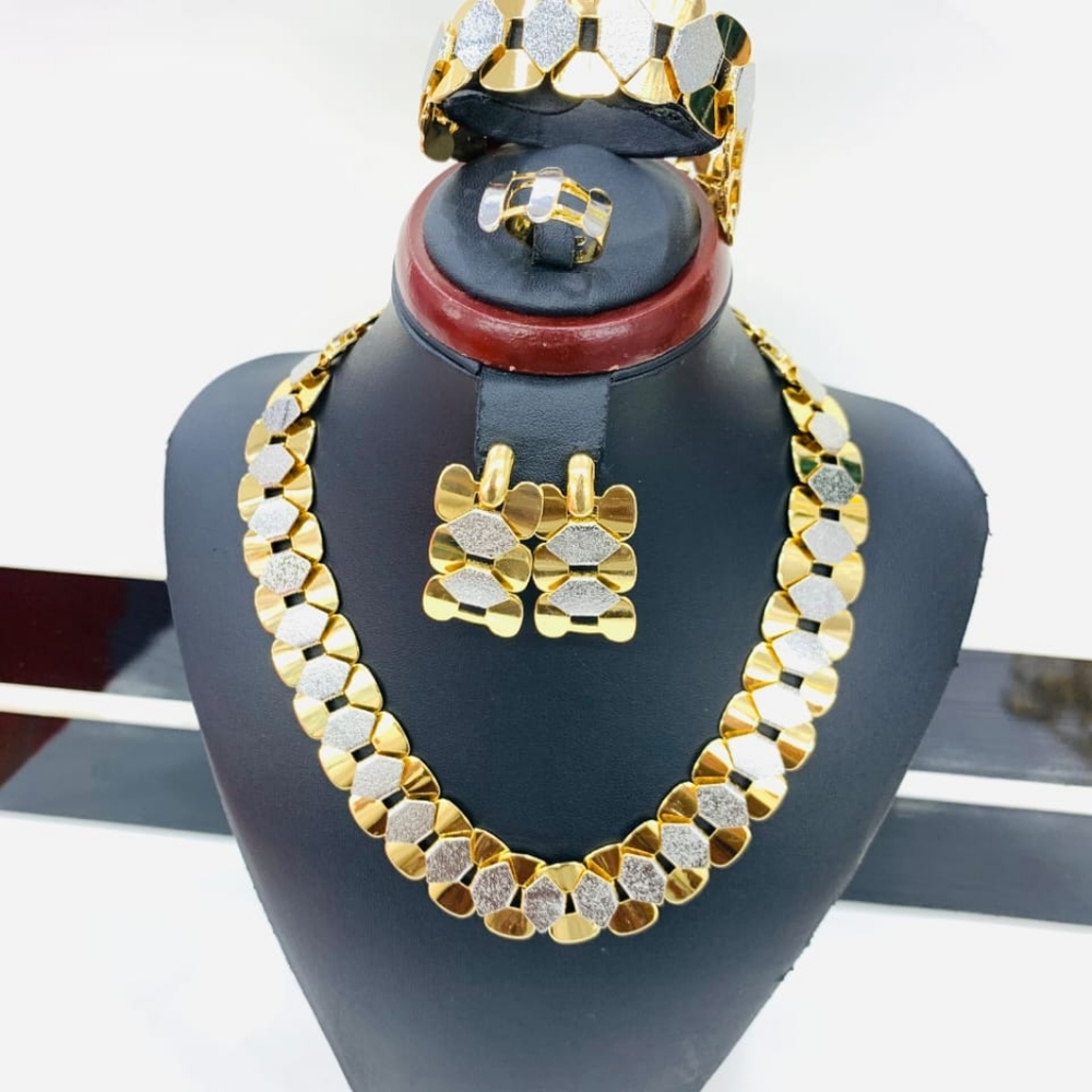 Necklace,Bracelet and Earrings Set